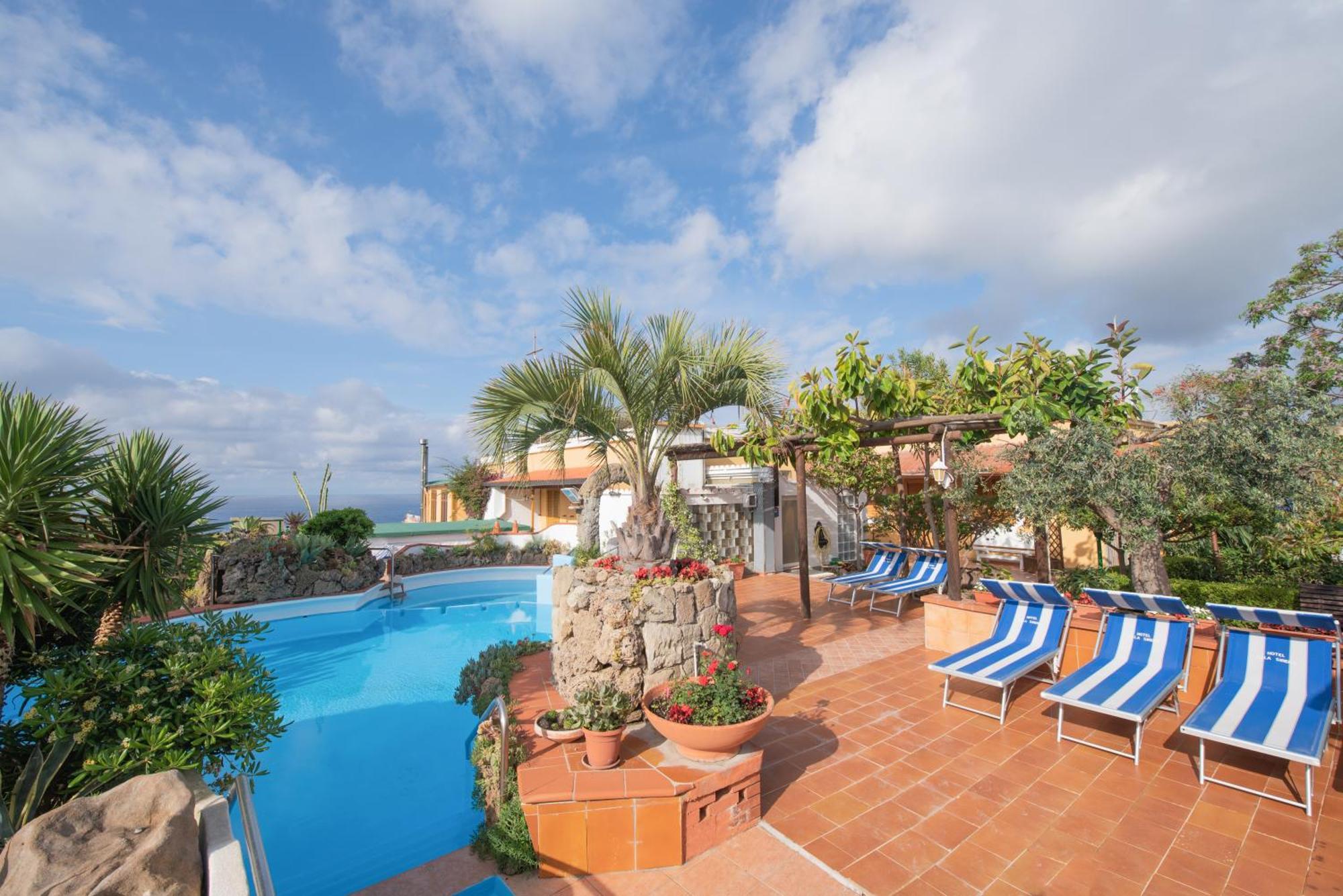 Hotel Villa Sirena Sant'Angelo  ภายนอก รูปภาพ