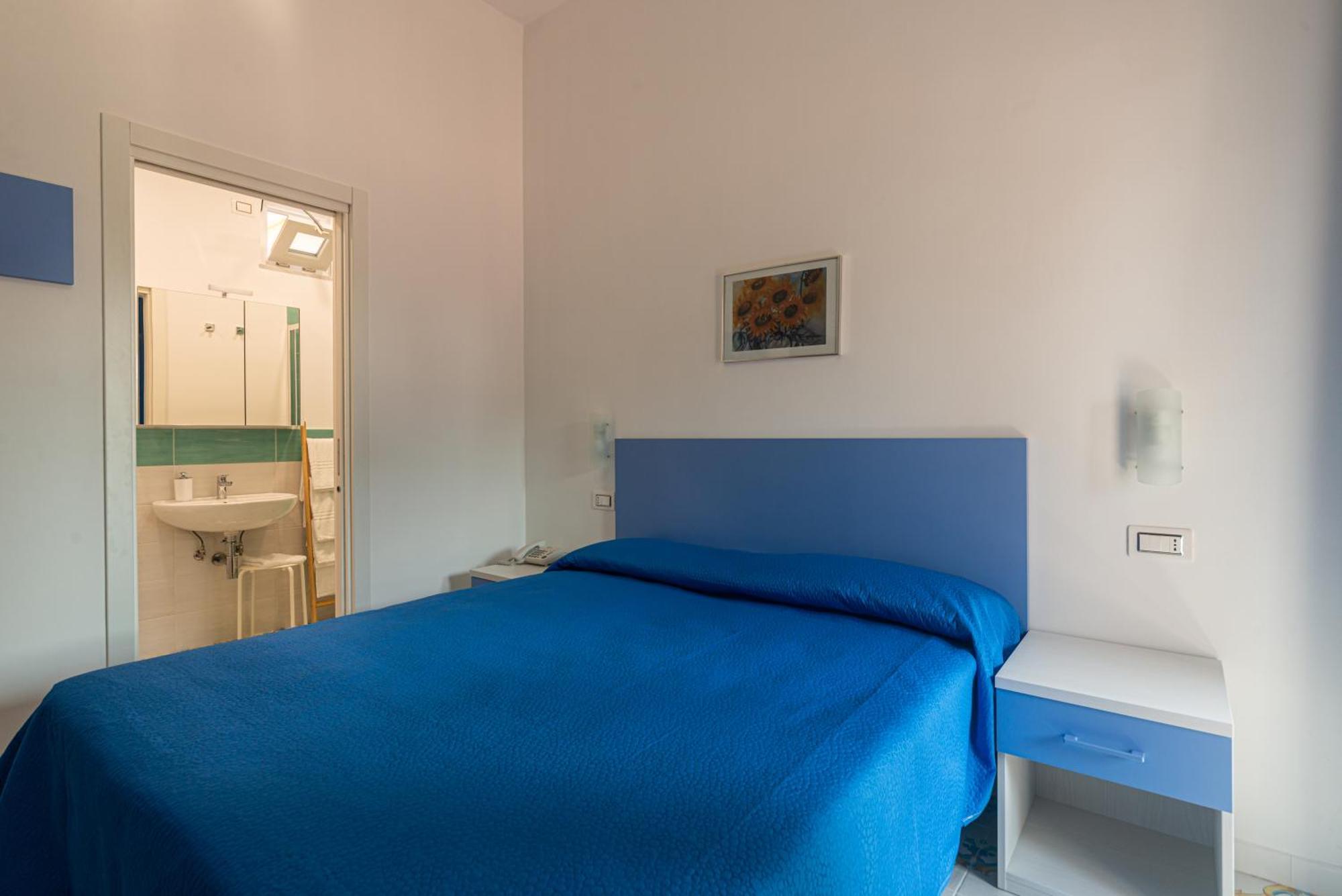 Hotel Villa Sirena Sant'Angelo  ภายนอก รูปภาพ