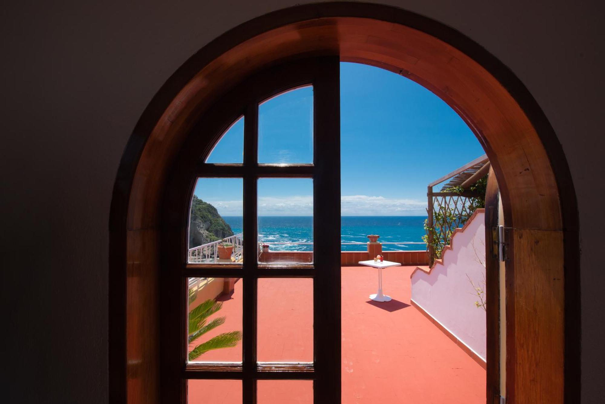 Hotel Villa Sirena Sant'Angelo  ภายนอก รูปภาพ