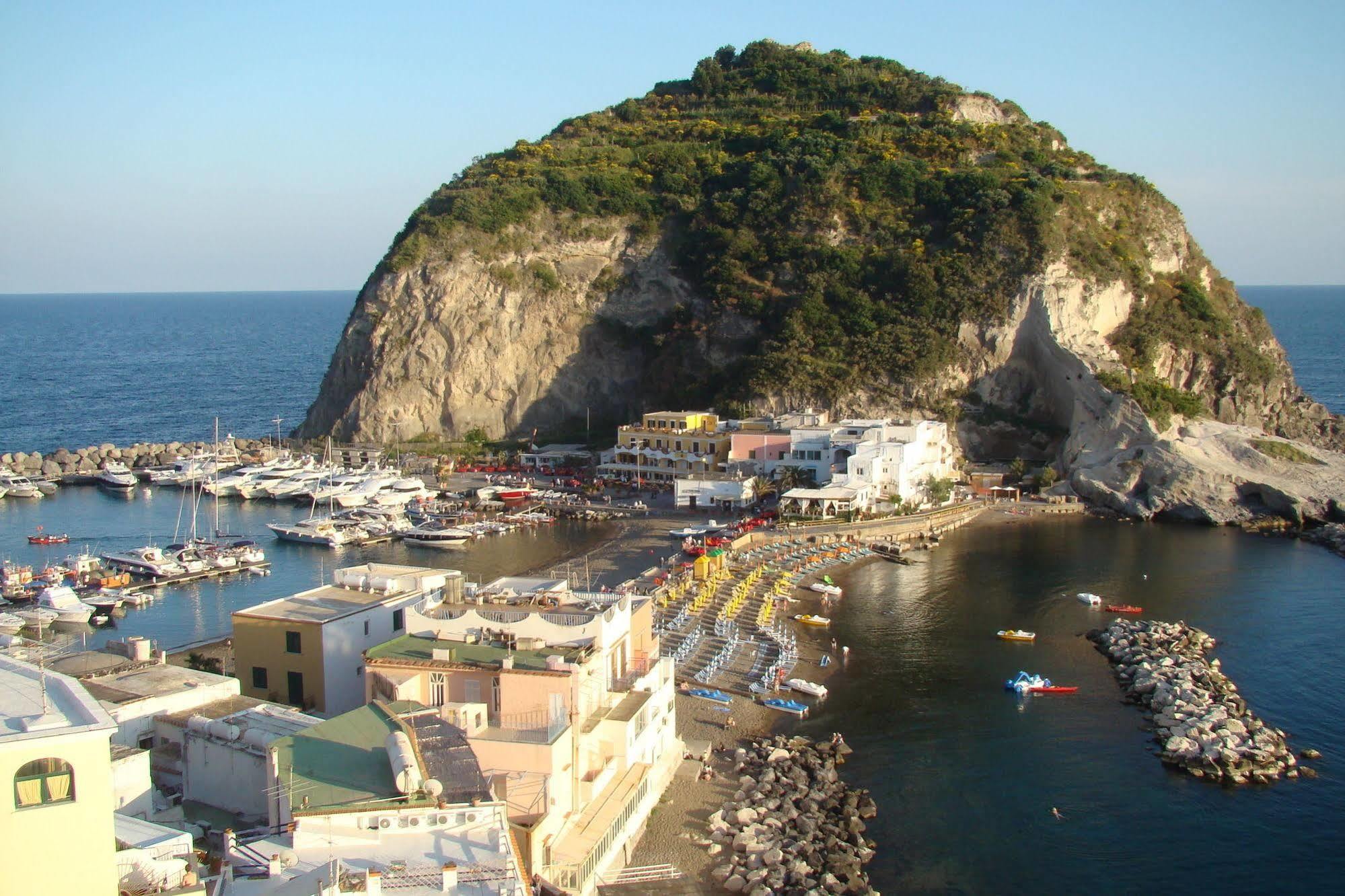 Hotel Villa Sirena Sant'Angelo  ภายนอก รูปภาพ