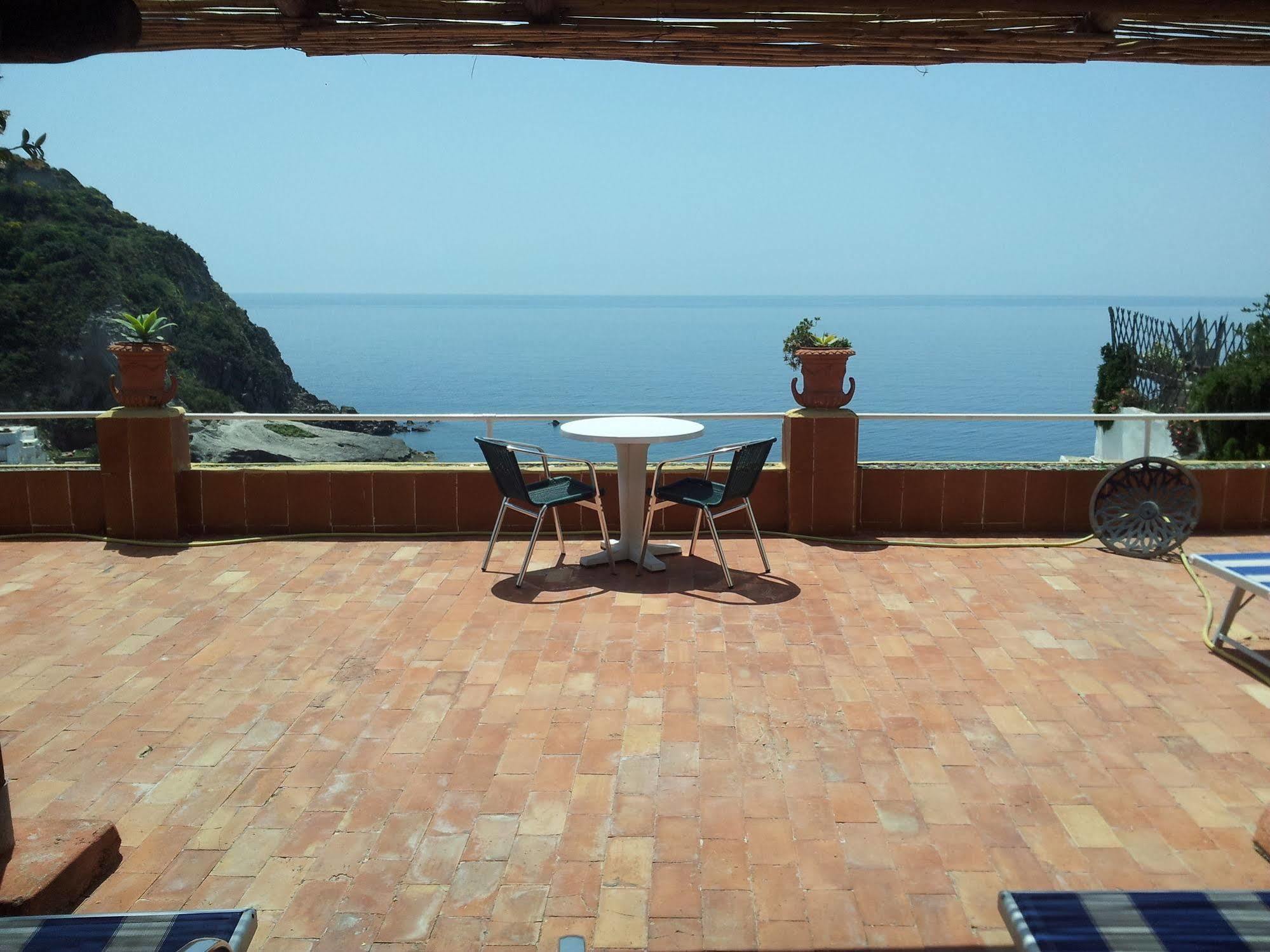Hotel Villa Sirena Sant'Angelo  ภายนอก รูปภาพ